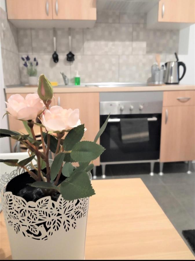 Petit Apartment Santa Coloma de Gramanet Esterno foto